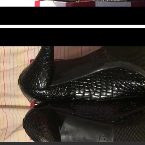 Shoes - Picture 2 of 3